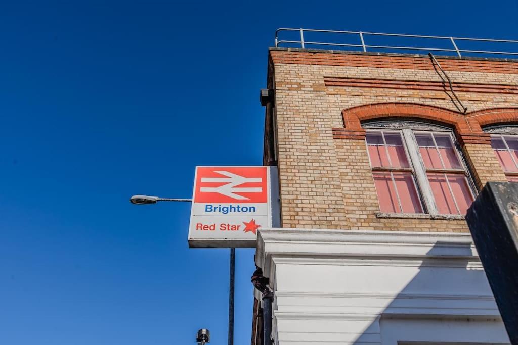 Beautiful 2 Bedroom Flat Next To And Shopping Centre * Brighton