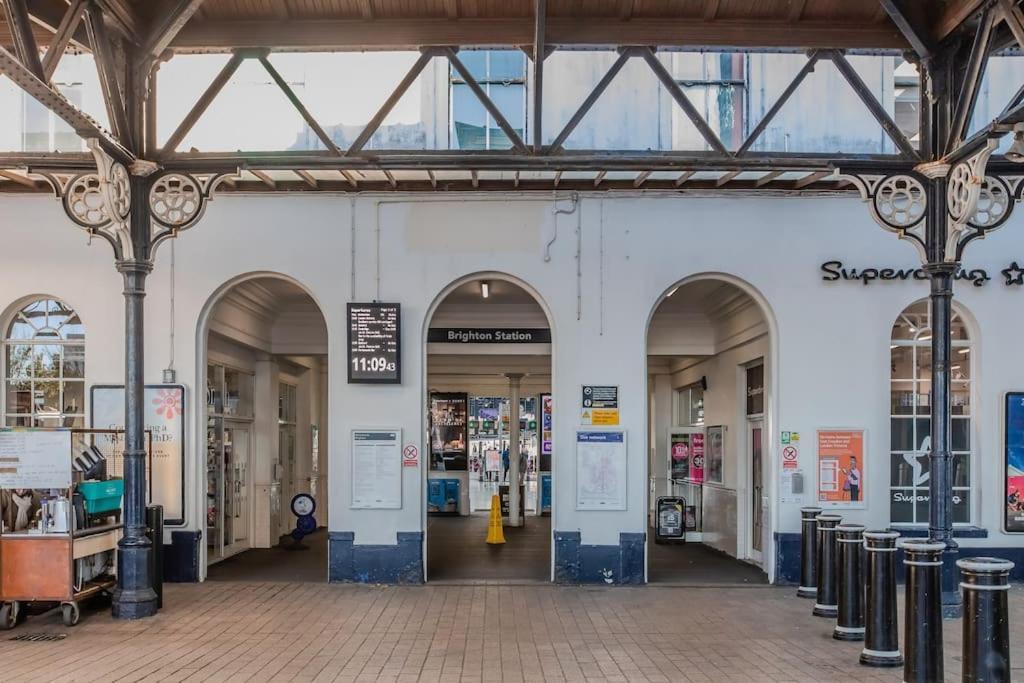 Beautiful 2 Bedroom Flat Next To And Shopping Centre * Brighton